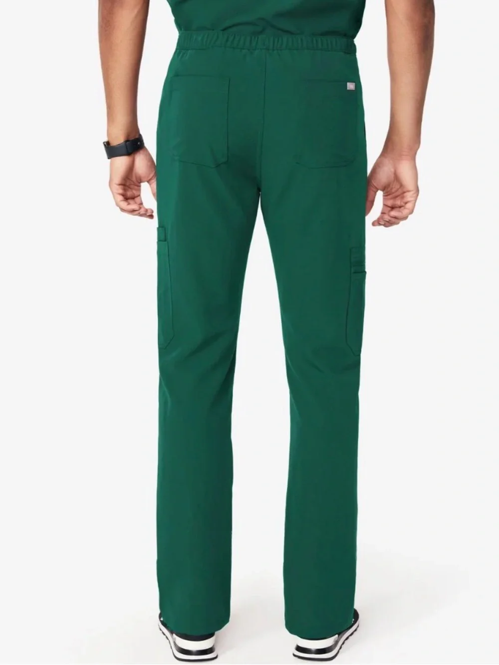 Figs Men’s Cairo Cargo Scrub Pants in Hunter Green Size XL/T